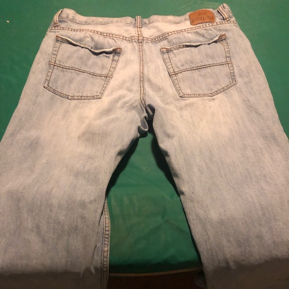 Jeans - Picture 2 of 3